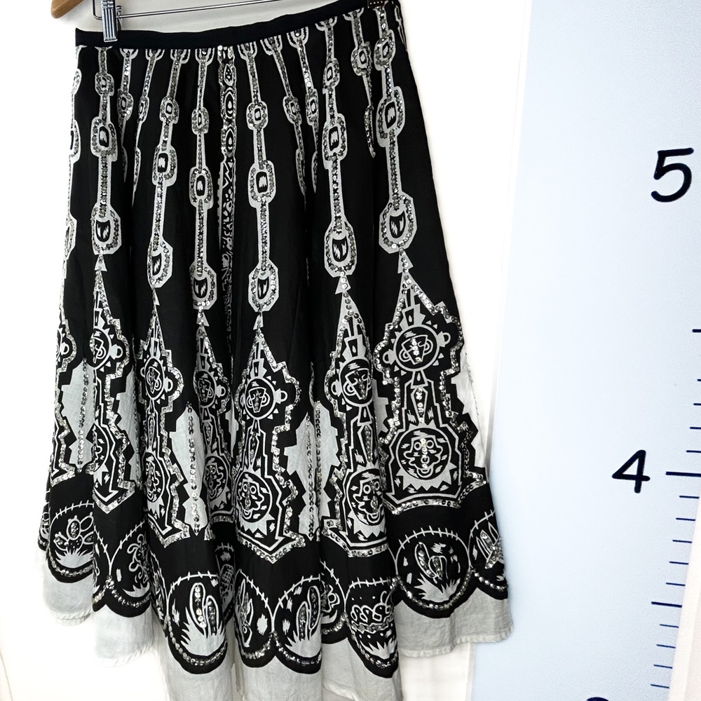 WD NY Black White Sequins Whimsicle Gothic Full Skirt Size 4
